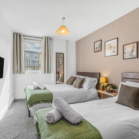 Oriental Suite 2 Bed 2 Bath Netflix And Free Parking, Games- Maihom Birmingham Dış mekan fotoğraf