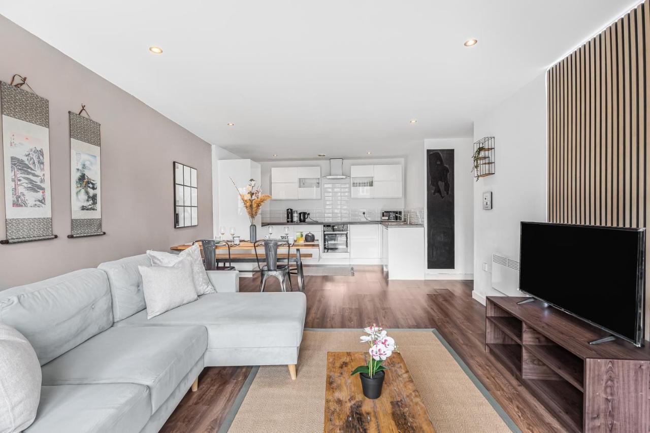 Oriental Suite 2 Bed 2 Bath Netflix And Free Parking, Games- Maihom Birmingham Dış mekan fotoğraf